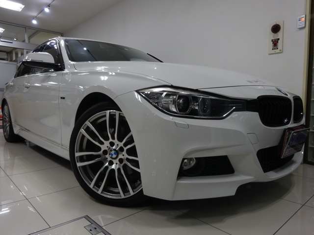 中古車 Bmw 3d Mスポーツ 純正19インチaw Bカメラ の中古車詳細 107 000km ホワイト 神奈川県 135万円 中古 車情報 中古車検索なら 車選びドットコム 車選び Com