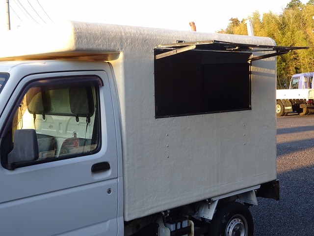 中古車 スズキ キャリイ 移動販売車 キッチンカー ケータリング の中古車詳細 139 780km ホワイト 茨城県 Sold Out 中古車情報 中古車検索なら 車選びドットコム 車選び Com