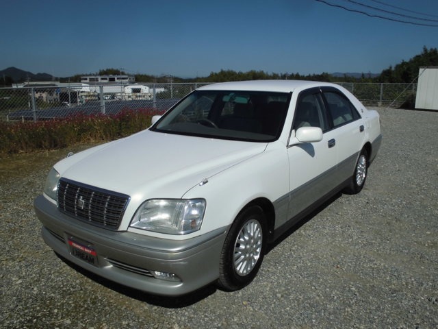 中古車 トヨタ クラウン ロイヤルエクストラ リミテッド フルセグ 純正ナビ 純正アルミホイール の中古車詳細 53 000km 真珠ii 熊本県 39万円 中古車情報 中古車検索なら 車選びドットコム 車選び Com