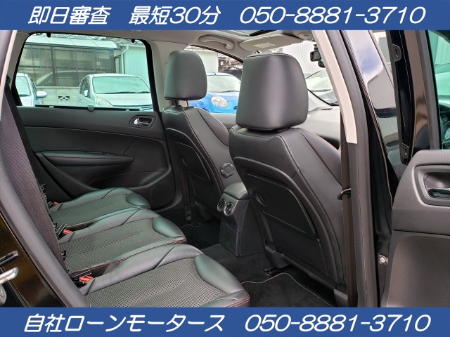 中古車 プジョー 308sw スポーティアム 自社ローン全国対応 ガラスルーフ ナビ の中古車詳細 78 855km ブラック 滋賀県 44万円 中古車情報 中古車検索なら 車選びドットコム 車選び Com