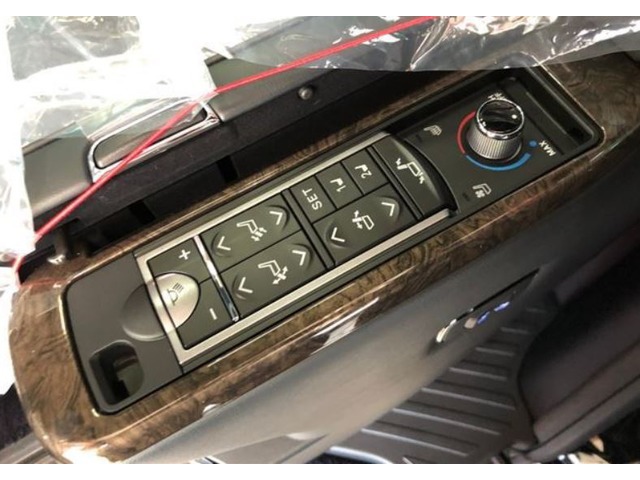 中古車 トヨタ アルファードハイブリッド 乗り出し価格諸経費込みこみ の中古車詳細 50km ブラック 2 静岡県 860万円 中古車情報 中古車検索なら 車選びドットコム 車選び Com