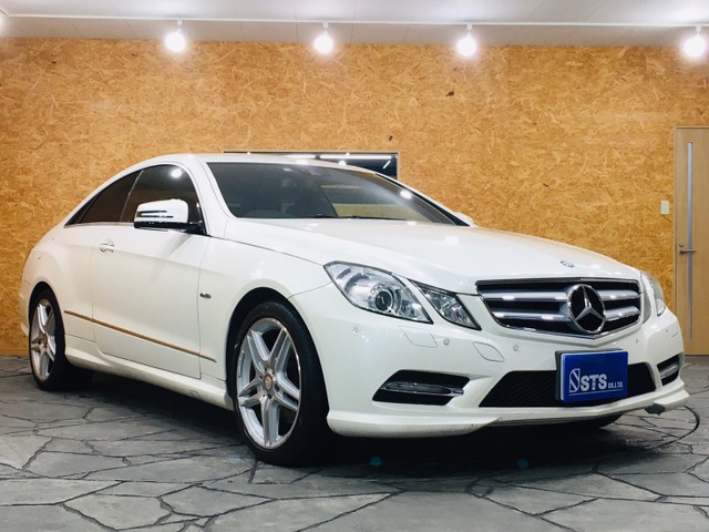 中古車 メルセデス ベンツ 50クーペ Amg スポーツパッケージ 革シート Amg18aw シートヒーター の中古車詳細 72 300km パールホワイト 埼玉県 139 8万円 中古車情報 中古車検索なら 車選びドットコム 車選び Com