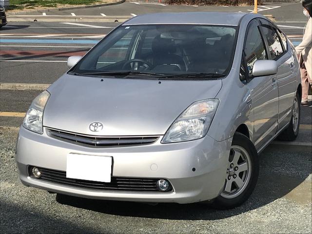中古車 トヨタ プリウス 1 5 S Hvバッテリー リビルト品 交換渡し の中古車詳細 137 000km シルバー 佐賀県 19 7万円 中古車情報 中古車検索なら 車選びドットコム 車選び Com