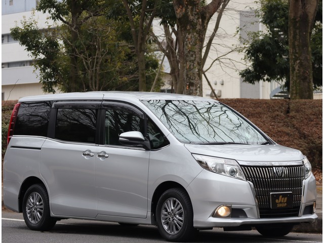 中古車 トヨタ エスクァイア 2 0 Gi 両側パワスラ シートヒーター 革シート の中古車詳細 71 1km シルバー135 茨城県 132万円 中古車情報 中古車検索なら 車選びドットコム 車選び Com
