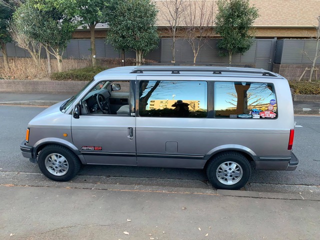 中古車 シボレー アストロ Lt 4wd アメ車旧車バイク面白いもの交換下取り歓迎 の中古車詳細 210 000km シルバー 神奈川県 Sold Out 中古車情報 中古車検索なら 車選びドットコム 車選び Com