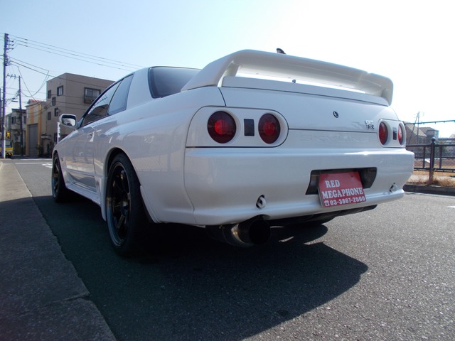 中古車 日産 スカイラインgt R 低走行良質車両 の中古車詳細 67 000km ホワイト 東京都 0万円 中古車情報 中古車 検索なら 車選びドットコム 車選び Com