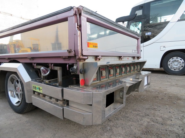 中古車 三菱ふそう キャンター 車検付 デコトラ マニ割 平ボディ の中古車詳細 273 260km パープル 茨城県 121万円 中古車 情報 中古車検索なら 車選びドットコム 車選び Com