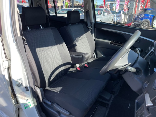 中古車 スズキ ワゴンrスティングレー T Hddナビ 音楽録音 Hidスマートキー の中古車詳細 27 900km パールホワイト 埼玉県 49 9万円 中古車情報 中古車検索なら 車選びドットコム 車選び Com