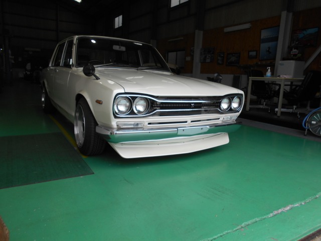 中古車 日産 スカイライン 2 0 Gt ハコスカセダン の中古車詳細 パールホワイト 静岡県 650万円 中古車情報 中古車検索なら 車 選びドットコム 車選び Com