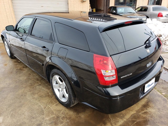 中古車 ダッジ マグナム Se 2 7 V6 弊社管理ユーザー様買取車 オリジナル車輌 の中古車詳細 80 000km ブリリアントブラッククリスタルパールコー 新潟県 41 8万円 中古車情報 中古車検索なら 車選びドットコム 車選び Com