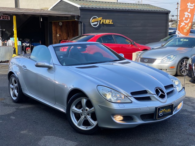 中古車 メルセデス ベンツ Slk350 Slk350 の中古車詳細 68 600km シルバー 奈良県 万円 中古車情報 中古車 検索なら 車選びドットコム 車選び Com