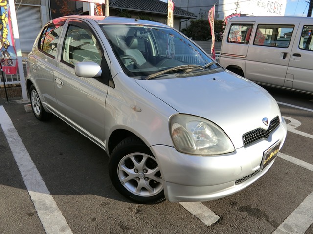 中古車 トヨタ ヴィッツ 1 0 F Dパッケージ 純正14aw フル装備 Abs Cd再生 の中古車詳細 69 000km シルバー 岡山県 15万円 中古車情報 中古車検索なら 車選びドットコム 車選び Com