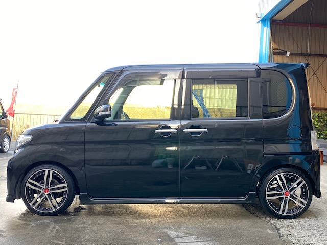 中古車 ダイハツ タントカスタム X カスタム 車高調 16インチaw の中古車詳細 72 000km ブラック 大阪府 77万円 中古車 情報 中古車検索なら 車選びドットコム 車選び Com
