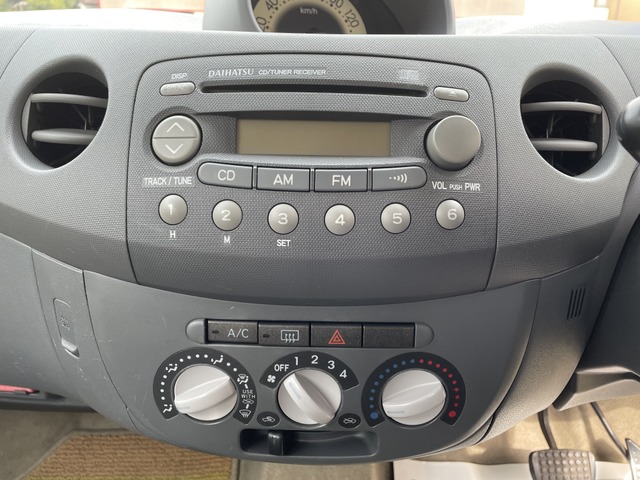 中古車 ダイハツ エッセ D 純正CDデッキ AT CD 取扱説明書 の中古車詳細 (114,000km, ライトイエロー, 福岡県, 15万円) | 中古車情報・中古車検索なら【車選びドットコム(車選び.com)】 中古車 ダイハツ エッセ D 純正CDデッキ AT CD 取扱説明書 の中古車詳細 (114,000km, ライトイエロー, 福岡県, 15万円) | 中古車情報・中古車検索なら【車選びドットコム(車選び.com)】