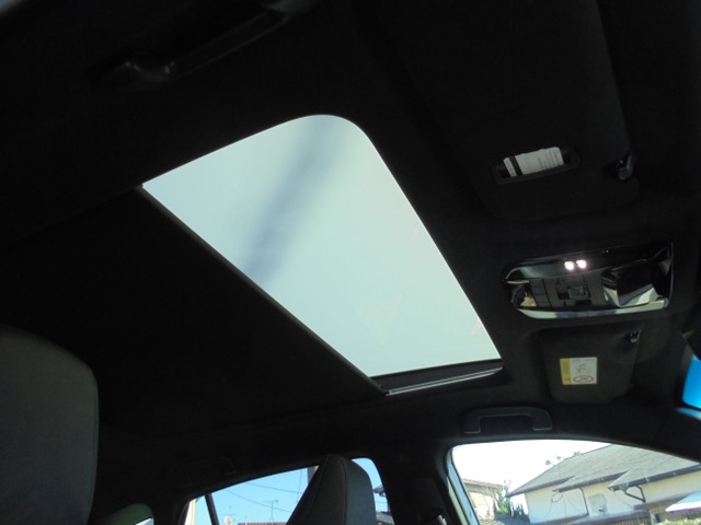 中古車 トヨタ ハリアー 2 0 Z サンルーフ ナビ Etc 電動バックドア の中古車詳細 3 0km ブラック 福岡県 369万円 中古車情報 中古車検索なら 車選びドットコム 車選び Com