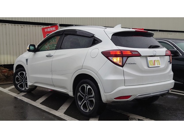 中古車 ホンダ ヴェゼル 1 5 ハイブリッド Z 1オーナー 衝突軽減 Bカメラ Etc の中古車詳細 61 000km パールホワイト 神奈川県 149 9万円 中古車情報 中古車検索なら 車選びドットコム 車選び Com
