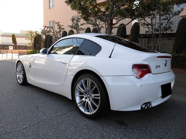 中古車 Bmw Z4 クーペ 3 0 Si の中古車詳細 79 500km アルピンホワイト 300 兵庫県 108万円 中古車情報 中古車検索なら 車選びドットコム 車選び Com