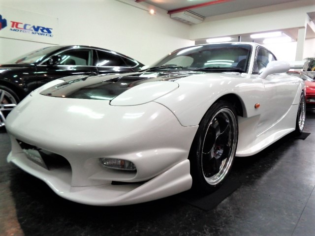 中古車 マツダ Rx 7 タイプrs 雨宮ワイドボディマフラ車高調ssrアルミ の中古車詳細 105 000km シャストホワイト 大阪府 225万円 中古車情報 中古車検索なら 車選びドットコム 車選び Com