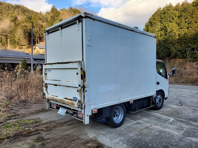 中古車 日野 デュトロ の中古車詳細 77 500km ホワイト 兵庫県 380万円 中古車情報 中古車検索なら 車選びドットコム 車 選び Com