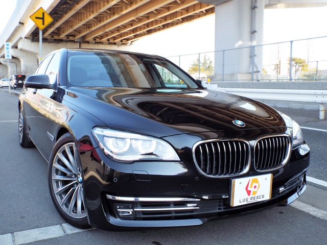 中古車 Bmw 750i コンフォートpkg ヘッドアップデ の中古車詳細 62 000km ブラックメタリック 大阪府 239万円 中古車情報 中古車検索なら 車選びドットコム 車選び Com