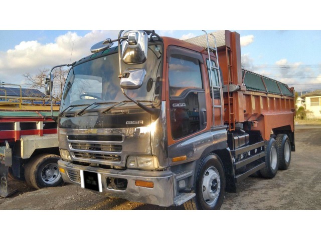 中古車 いすゞ ギガ ダンプ の中古車詳細 541 113km ブラウン 長崎県 価格応談 中古車情報 中古車検索なら 車選びドットコム 車選び Com