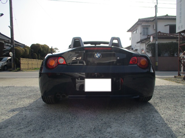 中古車 Bmw Z4 ロードスター2 2i の中古車詳細 69 000km ブラックメタリック 福岡県 59万円 中古車情報 中古車 検索なら 車選びドットコム 車選び Com