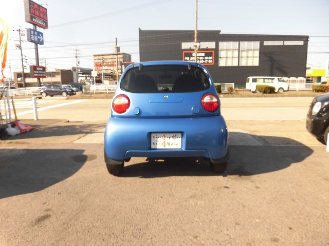 中古車 スズキ ツイン ガソリンv 禁煙 Cd エアコン Abs 取説 の中古車詳細 73 238km ブルー 愛知県 27 5万円 中古 車情報 中古車検索なら 車選びドットコム 車選び Com