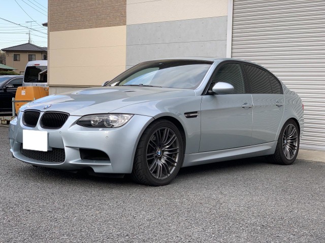 中古車 Bmw M3セダン Mt車 左ハンドル の中古車詳細 63 500km シルバー 神奈川県 429万円 中古車情報 中古車 検索なら 車選びドットコム 車選び Com