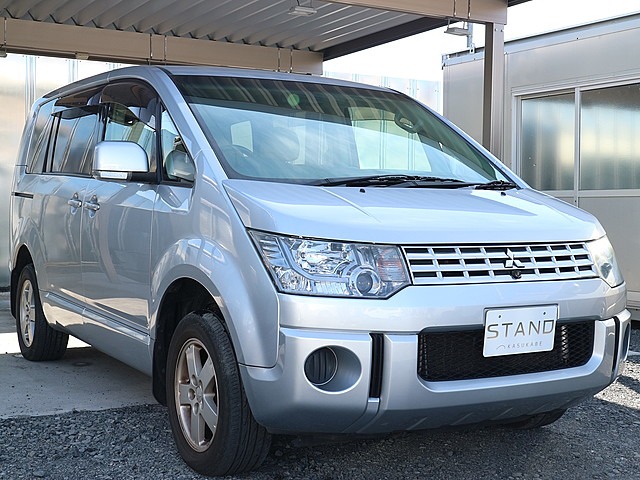 中古車 三菱 デリカd 5 2 4 C2 G ナビパッケージ の中古車詳細 117 000km シルバー 埼玉県 29万円 中古車情報 中古車検索なら 車選びドットコム 車選び Com