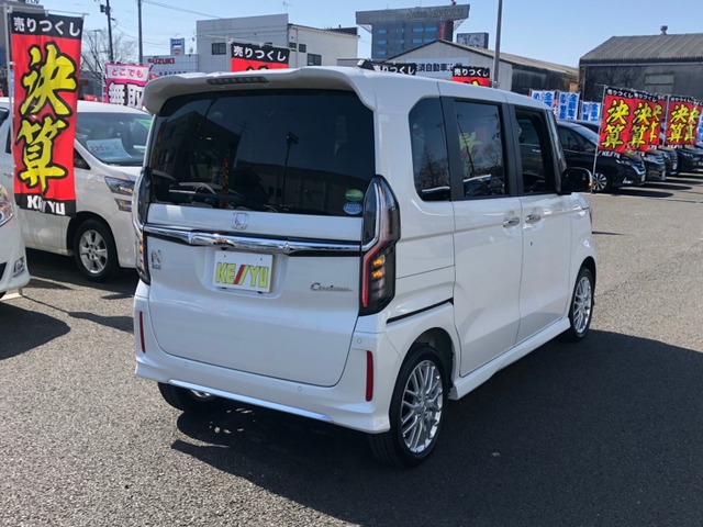 中古車 ホンダ N Boxカスタム L ターボ 4wd 後期型 衝突軽減s 両側電動ドア Led の中古車詳細 130km パールホワイト 宮城県 199 9万円 中古車情報 中古車検索なら 車選びドットコム 車選び Com