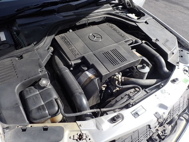 中古車 メルセデス ベンツ Cl500 H7 ミッションoh済 325馬力 V8 の中古車詳細 1 054km シルバー 大阪府 366 3万円 中古車情報 中古車検索なら 車選びドットコム 車選び Com
