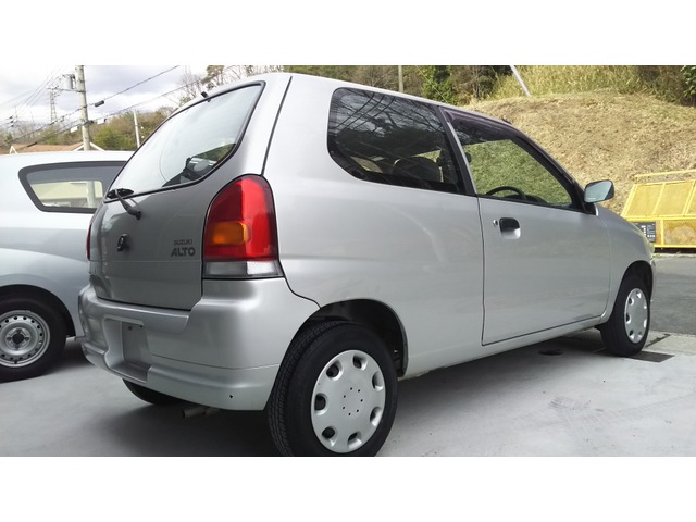 中古車 スズキ アルト バン 5速mt 愛知県限定車 の中古車詳細 76 650km シルバー 兵庫県 25万円 中古車情報 中古 車検索なら 車選びドットコム 車選び Com