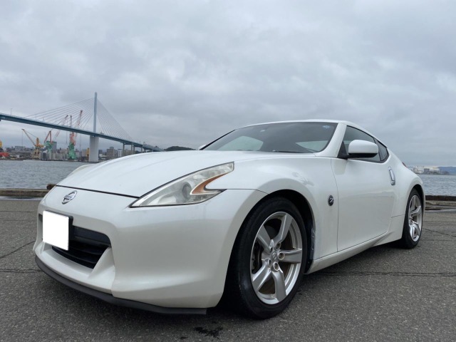 中古車 日産 フェアレディz 3 7 バージョン T パドルシフト セミat の中古車詳細 1 000km ホワイト 福岡県 108万円 中古車情報 中古車検索なら 車選びドットコム 車選び Com