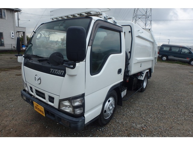 中古車 マツダ タイタン 4 2立米プレスパッカー車塵芥車 の中古車詳細 301 300km ホワイト 大阪府 137 5万円 中古車 情報 中古車検索なら 車選びドットコム 車選び Com