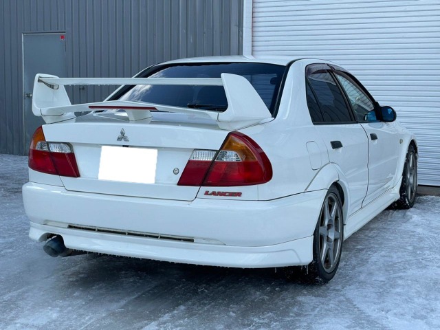 中古車 三菱 ランサーエボリューション 6 Gsr の中古車詳細 0 000km ホワイト 北海道 価格応談 中古車情報 中古 車検索なら 車選びドットコム 車選び Com