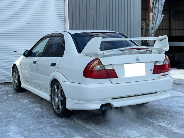 中古車 三菱 ランサーエボリューション 6 Gsr の中古車詳細 0 000km ホワイト 北海道 価格応談 中古車情報 中古 車検索なら 車選びドットコム 車選び Com