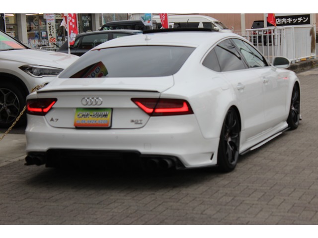 中古車 アウディ スポーツバック 3 0 Tfsi クワトロ Sラインパッケージ 4wd サンルーフ Rs7グリル カスタム車両 の中古車詳細 85 100km ホワイト 兵庫県 Sold Out 中古車情報 中古車検索なら 車選びドットコム 車選び Com