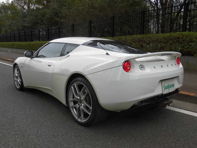中古車 ロータス エヴォーラ Ips 2プラス2シーター 6at の中古車詳細 000km アスペンホワイト 東京都 538万円 中古車情報 中古車検索なら 車選びドットコム 車選び Com
