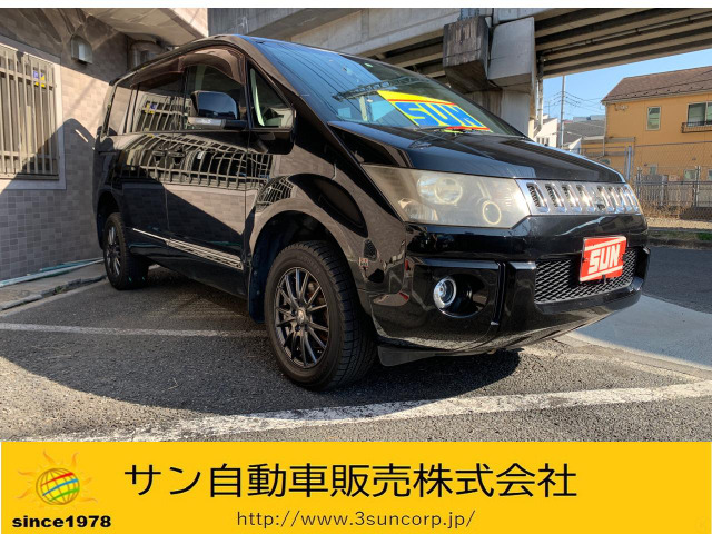 中古車 三菱 デリカd 5 2 4 C2 G ナビパッケージ 禁煙 リフトアップ ナビ スマキ Etc の中古車詳細 115 000km ブラック 東京都 85万円 中古車情報 中古車検索なら 車選びドットコム 車選び Com