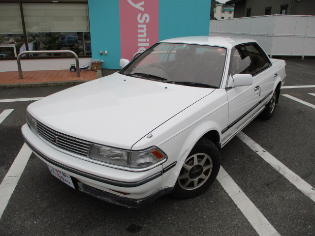 中古車 トヨタ カリーナed 2 0 X 禁煙 パワーウィンドウ Aw13インチ の中古車詳細 51 292km ホワイト 愛知県 24 6万円 中古車情報 中古車検索なら 車選びドットコム 車選び Com