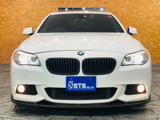 中古車 Bmw 523i Mスポーツ パッケージ クルコン アイドリングストップ Etc の中古車詳細 59 000km ホワイト 埼玉県 109 8万円 中古車情報 中古車検索なら 車選びドットコム 車選び Com