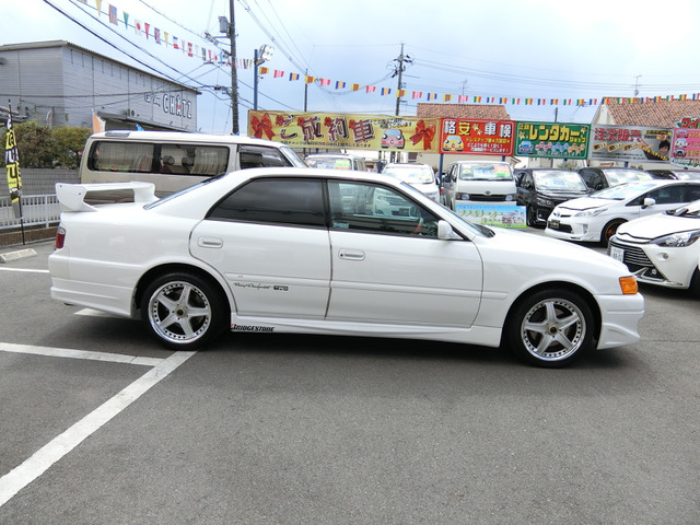 中古車 トヨタ チェイサー 2 5 ツアラーv Trdスポーツ 1オーナー 最終モデル 実走行 ターボ の中古車詳細 56 000km ホワイト 岡山県 292万円 中古車情報 中古車検索なら 車選びドットコム 車選び Com