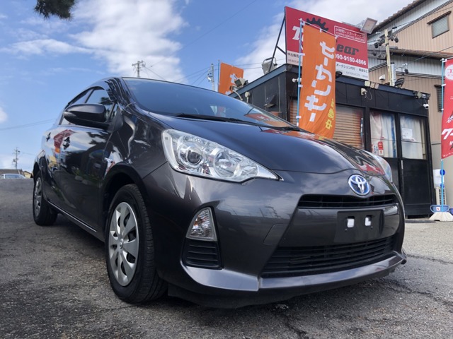 中古車 トヨタ アクア G の中古車詳細 103 000km 深銀m 愛知県 38万円 中古車情報 中古車検索なら 車選びドットコム 車 選び Com