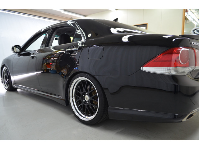 中古車 トヨタ クラウンアスリート 2 5 車高調 Ssr19アルミ 社外テール の中古車詳細 28 5km ブラック 大阪府 Sold Out 中古車情報 中古車検索なら 車選びドットコム 車選び Com