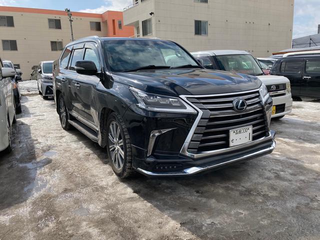 中古車 レクサス Lx570 4wd レザーシート リアエンタ マクレビ の中古車詳細 47 000km ブラック 北海道 900万円 中古車情報 中古車検索なら 車選びドットコム 車選び Com