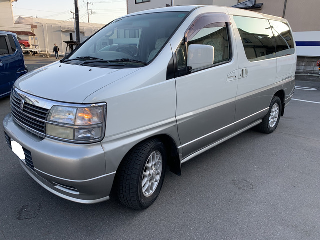 中古車 日産 エルグランド 3 2 X ラウンジパッケージ ディーゼル 4wd デイーゼル 4wd の中古車詳細 233 400km ホワイト 埼玉県 75万円 中古車情報 中古車検索なら 車選びドットコム 車選び Com