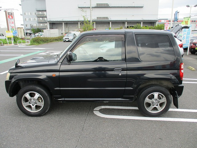 中古車 三菱 パジェロミニ Vr ターボ 禁煙車 背面タイヤ キーレス の中古車詳細 25 400km ブラック 埼玉県 9万円 中古車情報 中古車検索なら 車選びドットコム 車選び Com