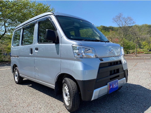 中古車 ダイハツ ハイゼットカーゴ スペシャル 4wd 両側スライドドア 車検r4年3月 の中古車詳細 9 000km 銀 兵庫県 Sold Out 中古車情報 中古車検索なら 車選びドットコム 車選び Com