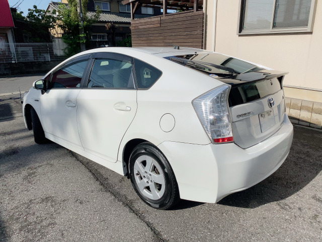 中古車 トヨタ プリウス 1 8 S 驚異の燃費とお手頃価格ザ ハイブリッド の中古車詳細 117 535km パールホワイト 千葉県 Sold Out 中古車情報 中古車検索なら 車選びドットコム 車選び Com