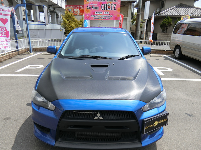 中古車 三菱 ランサーエボリューション 2 0 Gsr X 4wd ターボ ボンネットラッピング フルエアロ の中古車詳細 90 000km ブルー 岡山県 179万円 中古車情報 中古車検索なら 車選びドットコム 車選び Com